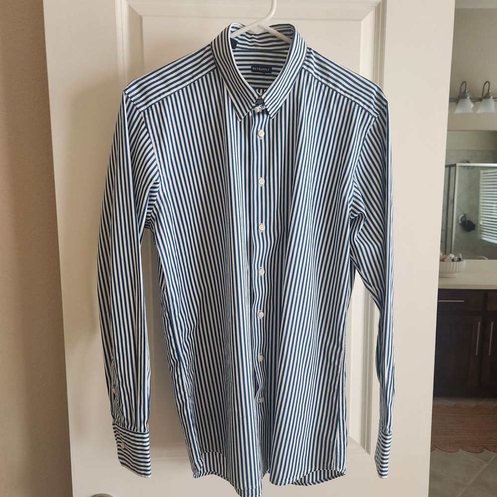Suitsupply Blue and White Dress Shirt Classic Striped Design